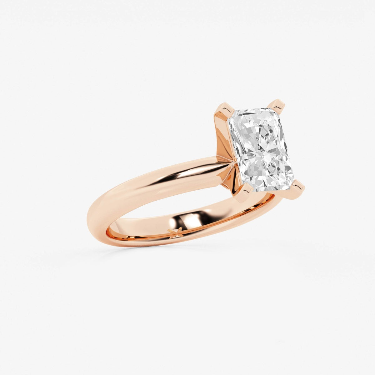 Isabella - Classic Solitaire Engagement Ring