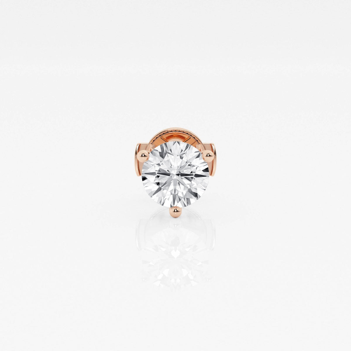 Lara - Radiant Three-Prong Style Earrings