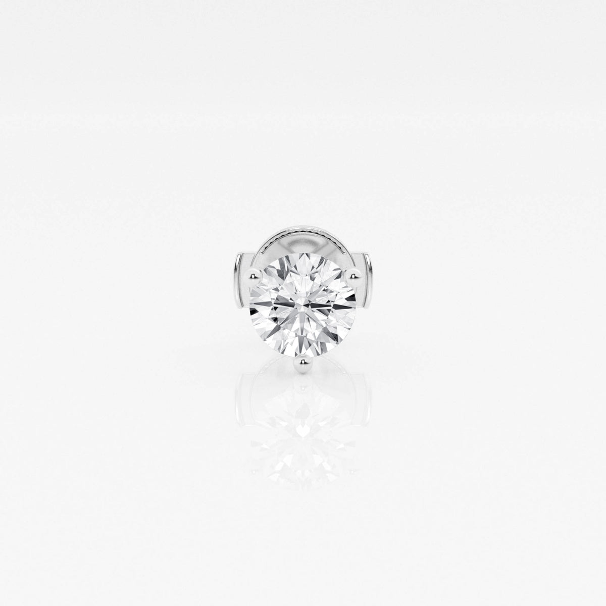 Lara - Radiant Three-Prong Style Earrings