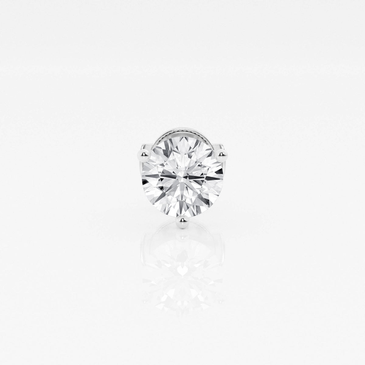 Lara - Radiant Three-Prong Style Earrings