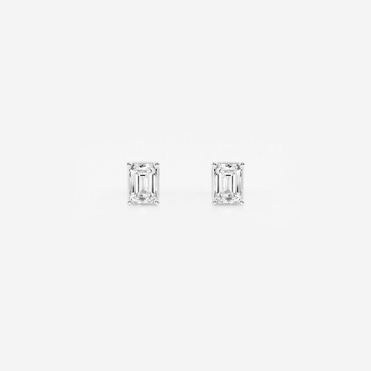 Aria - Elegant Solitaire Style Earrings