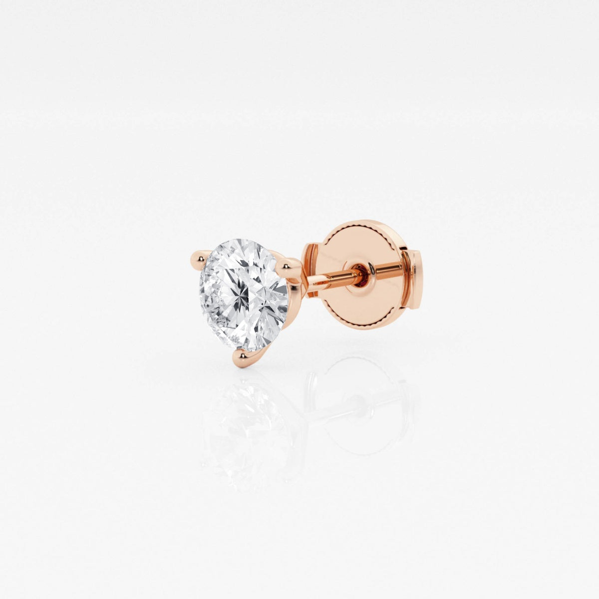 Lara - Radiant Three-Prong Style Earrings